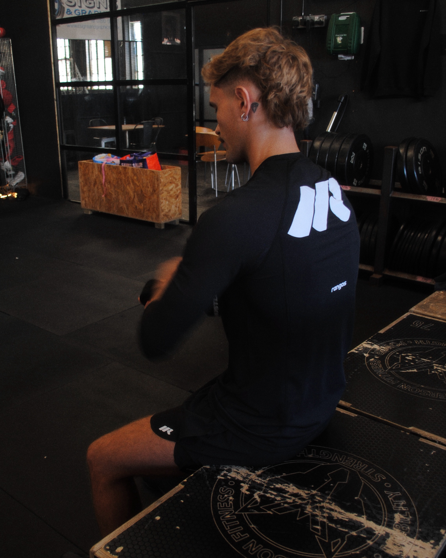 Black Performance Tee