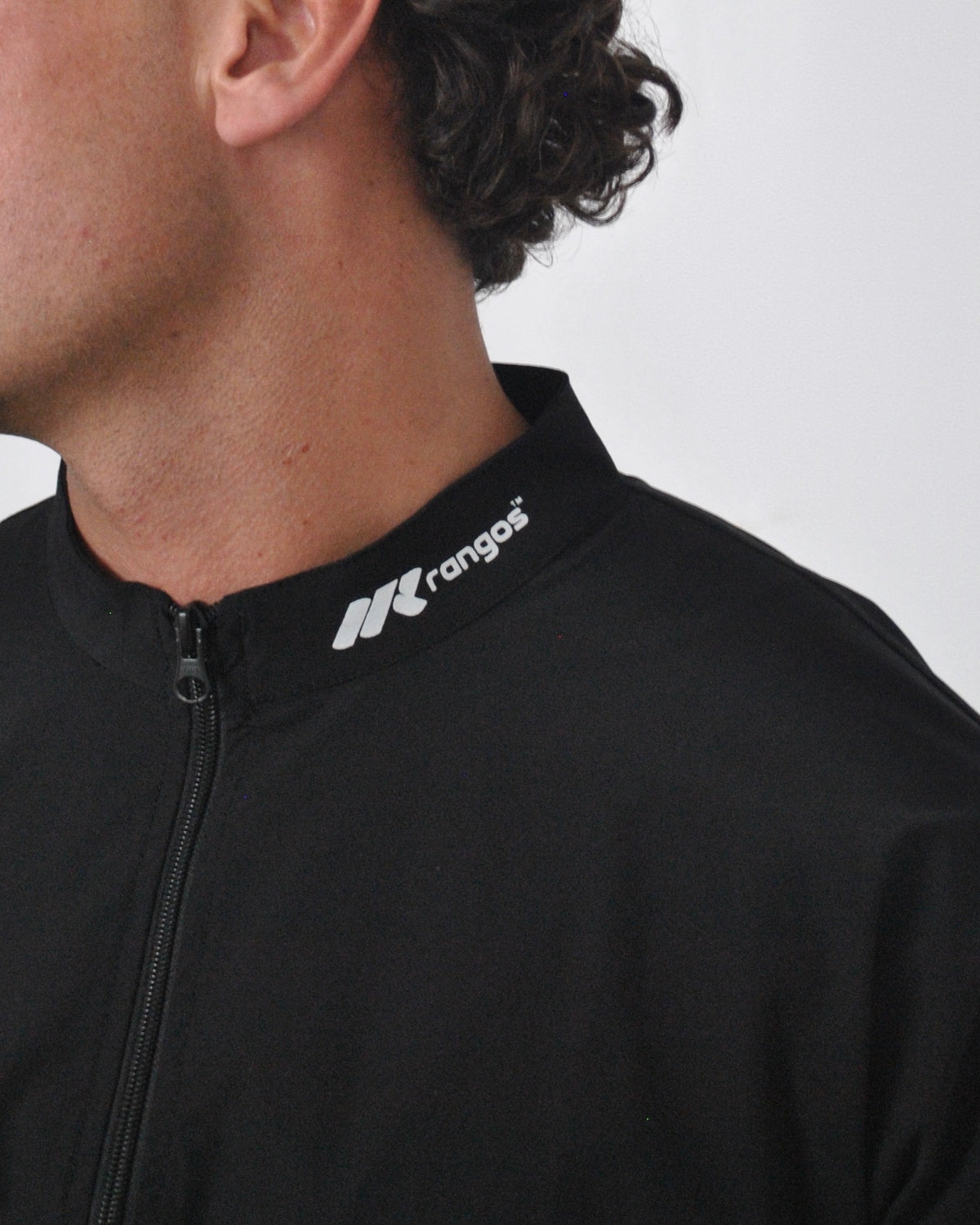 LIGHTWEIGHT QUARTER-ZIP - BLACK